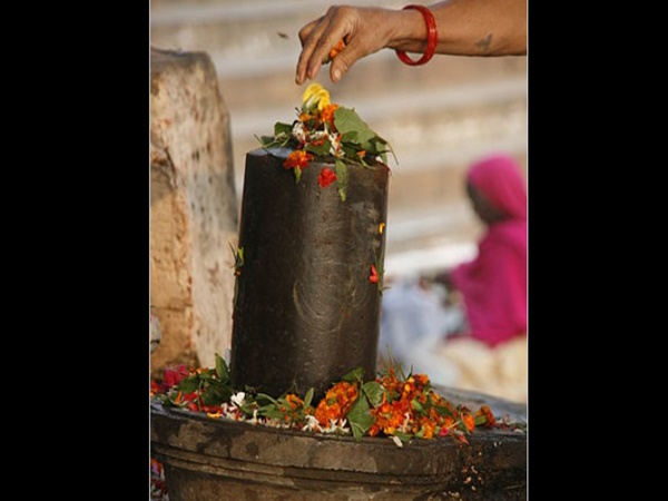 மீன் வடிவில் சிவன்.... கணவன் மனைவி சண்டை நீங்க செல்லவேண்டிய கோயில் இதுதான்