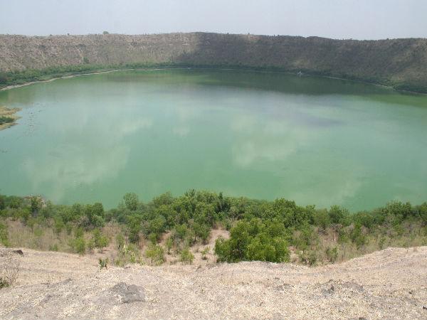 லோனார் ஏரி: 