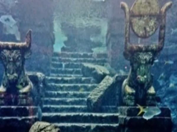 கடலில் எப்படி மூழ்கியது தெரியுமா