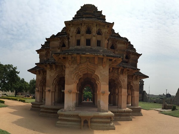 விஜயநகரம் , கர்நாடகம்