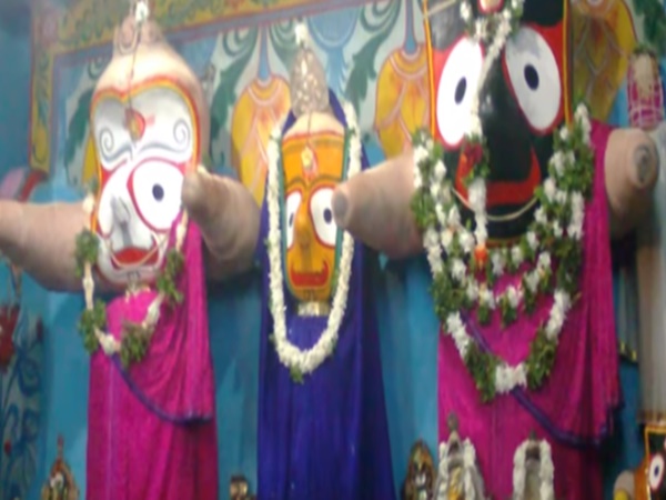 முழுமையடையா கடவுள் சிலைகள் முழுமையடையா கடவுள் சிலைகள்
