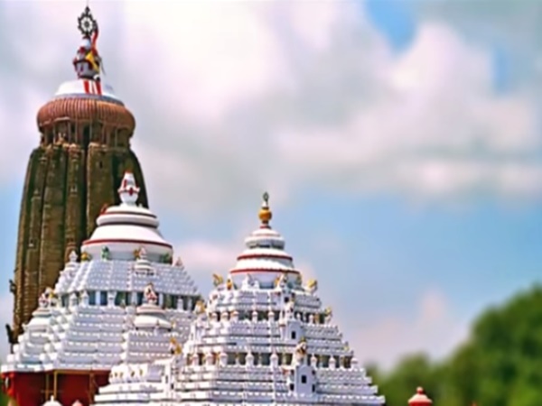 கோபுரத்தின் நிழல் கோபுரத்தின் நிழல்