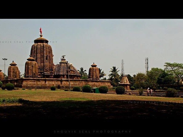  கட்டக் - புவனேஸ்வர்