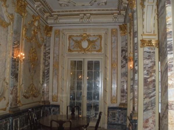 உயிரோட்டம் தரும் மாளிகை