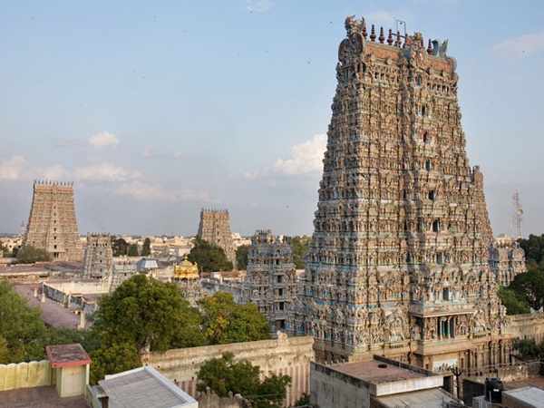  மீனாட்சியம்மன் கோயில்