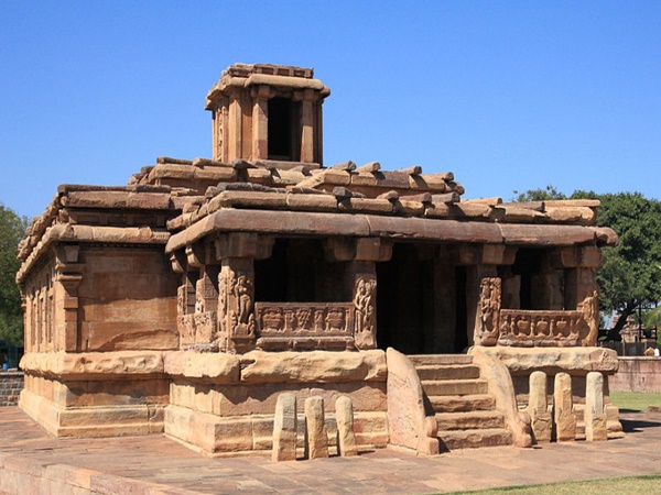 லாட் கான் கோயில்