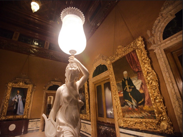  நிறம் மாறும் அறைகள்