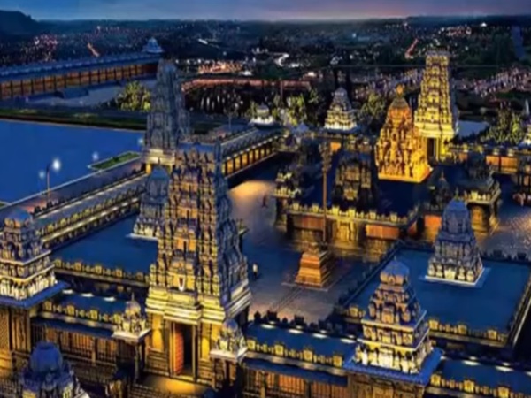  கோயிலின் மேற்புறத் தோற்றம்