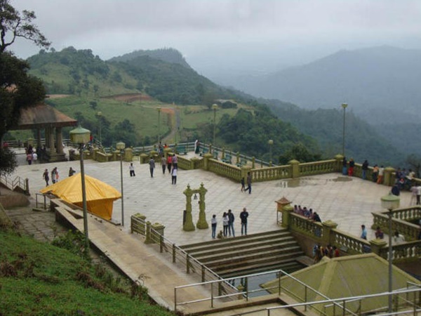 குடகு மலையில் குதூகல பயணம்