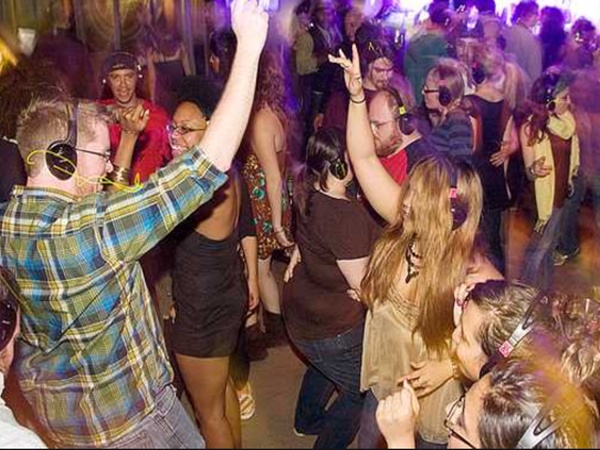 விஐபி பாஸில் மயங்கிடாதீங்க