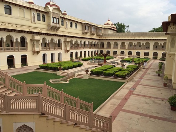 ராம்பக் மாளிகை - ஜெய்ப்பூர்