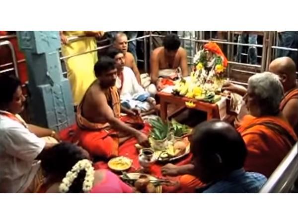 குவியும் பக்தர்கள்