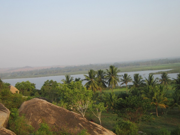 முகாமில்: