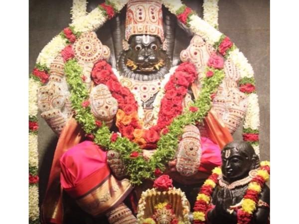ஒரே வளாகத்தில் அமைந்துள்ள அந்த 54 கோயில் ஒரே வளாகத்தில் அமைந்துள்ள அந்த 54 கோயில்
