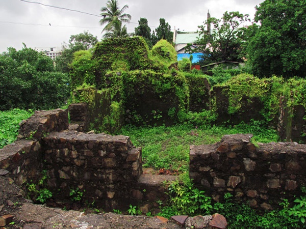 மந்தபேஸ்வர் குகைகள்