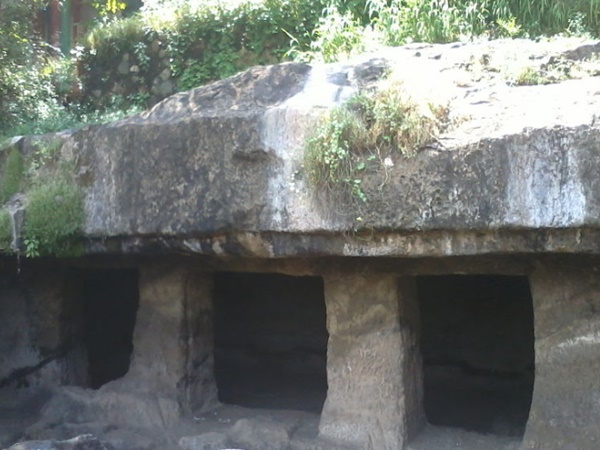 மந்தபேஸ்வர் குகைகள் மந்தபேஸ்வர் குகைகள்
