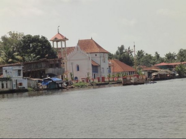 சம்பக்குளம் சர்ச் சம்பக்குளம் சர்ச்