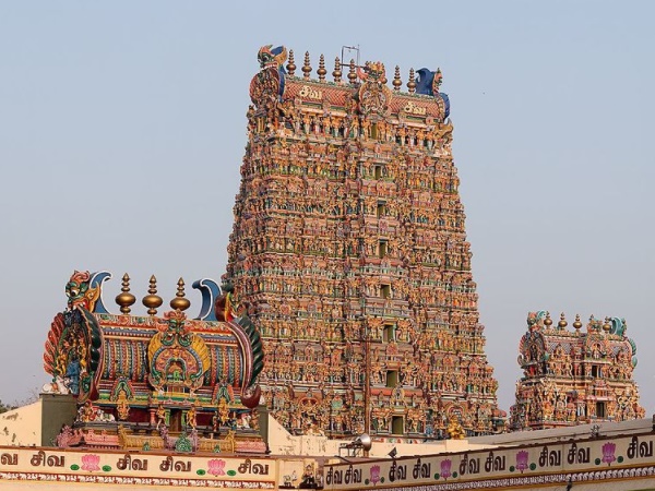  மதுரை மீனாட்சியம்மன் கோயில்