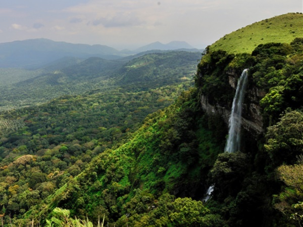 காளத்துகிரி நீர்வீழ்ச்சி