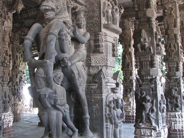  நூறுகால் மண்டபம்