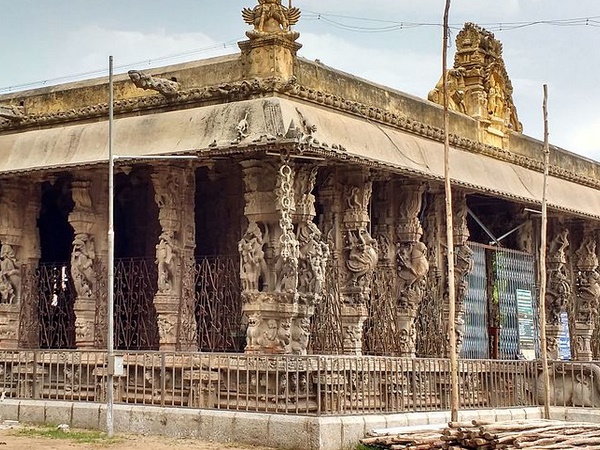  40 ஆண்டுகள்