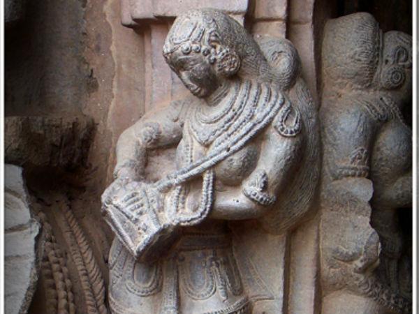  சிதைத்த அவுரங்காசீப்