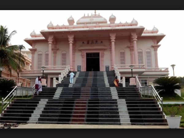  சிவாஜி ஸ்புர்த்தி கேந்திரா