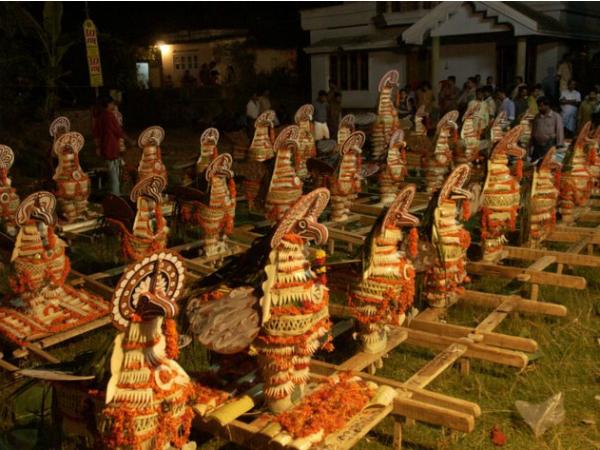 நீலாம்பேரூர் பள்ளி பகவதி அம்மன் கோயில்