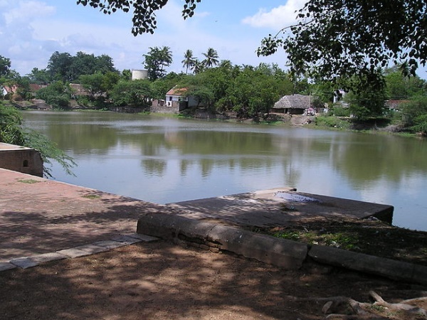  தெப்பக்குளம்