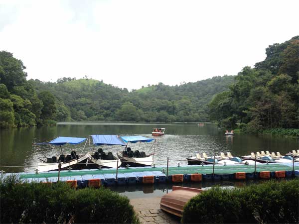  பூக்கொடி ஏரியில் நாள் உலா: