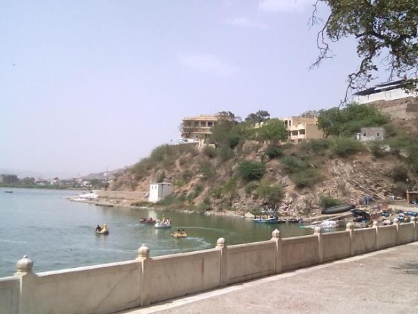 அனா சாகர் ஏரி அனா சாகர் ஏரி