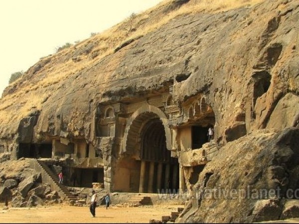 விடுமுறை வாசஸ்தல சொர்க்கம் கண்டாலாவுக்கு ஒரு டிரிப் போலாமா?