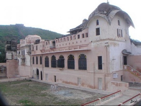 காலத்தில் உறைந்துபோன பழமையின் மேன்மை - பூந்தி நகரத்துக்கு போலாமா?