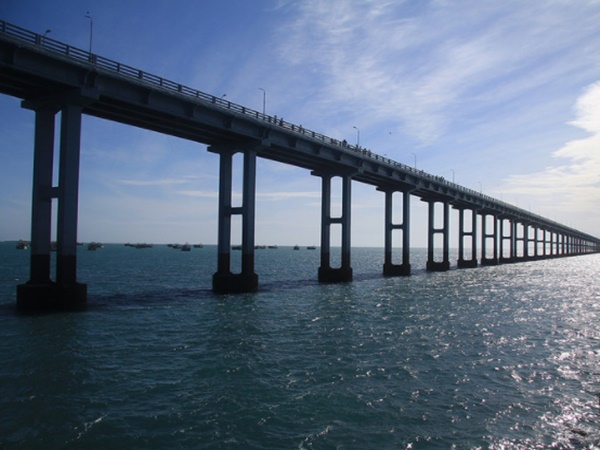 பாம்பன் பாலம்