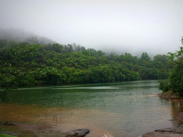 லோனாவாலா அணை: