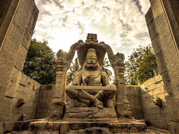 ஷீ லக்ஷ்மி நரசிம்மர் ஆலயம் ஷீ லக்ஷ்மி நரசிம்மர் ஆலயம்
