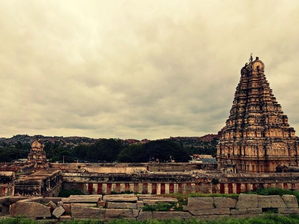 கோடைக்காலம்(மார்ச் மாதம் தொடங்கி மே மாதம் வரை): கோடைக்காலம்(மார்ச் மாதம் தொடங்கி மே மாதம் வரை):