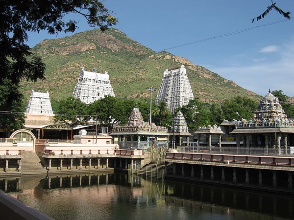 கோயிலில் என்ன செய்வது? கோயிலில் என்ன செய்வது?