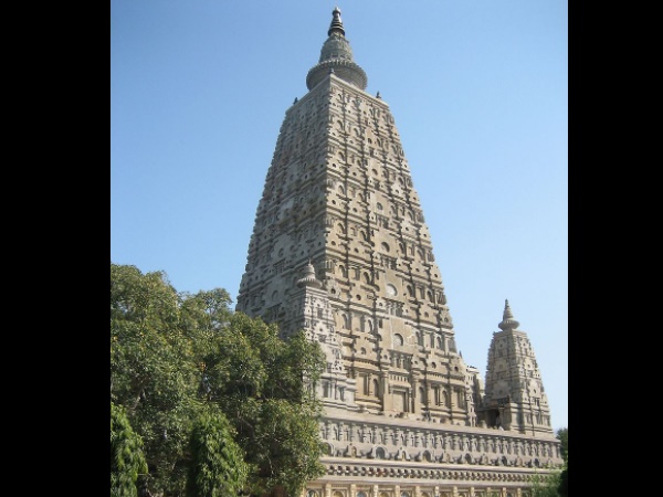 விஷ்ணுபாத கோயில்