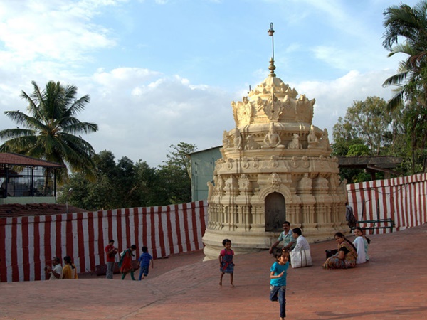  கவி கங்காதேஷ்வரா கோயில், பெங்களூர் 