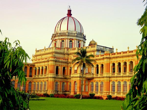 கூச் பேஹர் அரண்மனை: