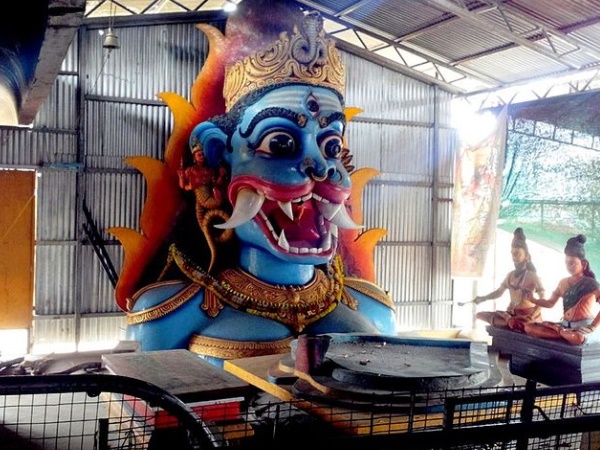  சரபரின் மனைவி