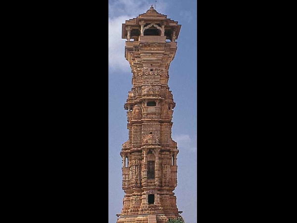 கீர்த்தி தூண்கம்பம்