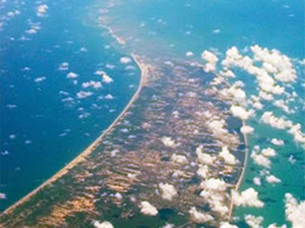 மதச்சாயம் பூசப்பட்டதோ