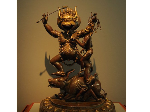  கோயில் குளத்தின் மர்மம்