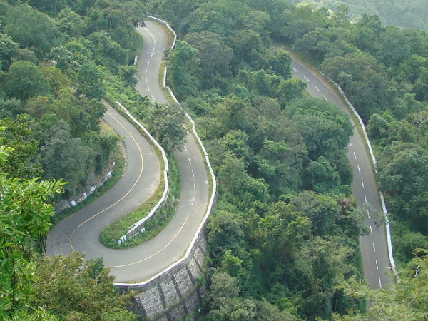  கொண்டை ஊசி வளைவுகள்