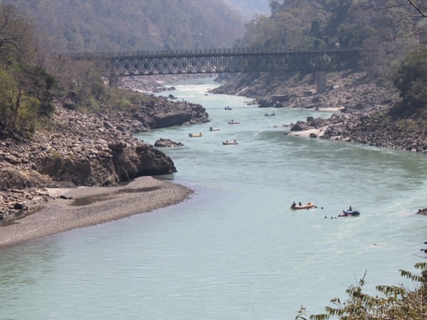 வெள்ளை நீர் சவாரி