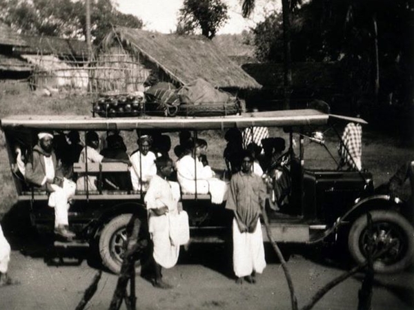 1932ல் பேருந்து சேவை 1932ல் பேருந்து சேவை