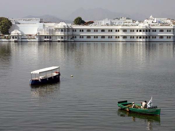 உதய்ப்பூர் ஏரி மாளிகை