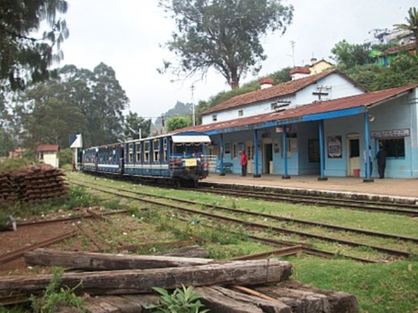  அரவங்காடு